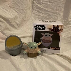 Star Wars Mandalorian Grogu Shaker Set - Green and Brown